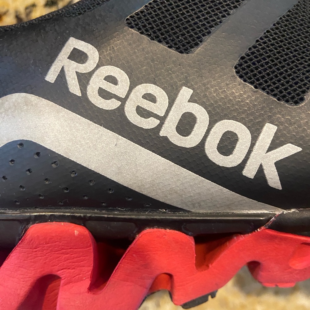 Reebok Zigtech Mesh Men's Black,Red, and Silver Athletic Shoes Size 12. - Picture 4 of 9